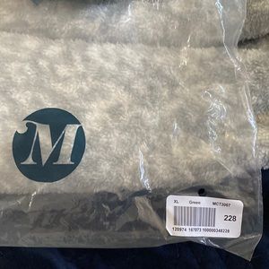 Ideal Discovery Long Sleeve Blouse in XL